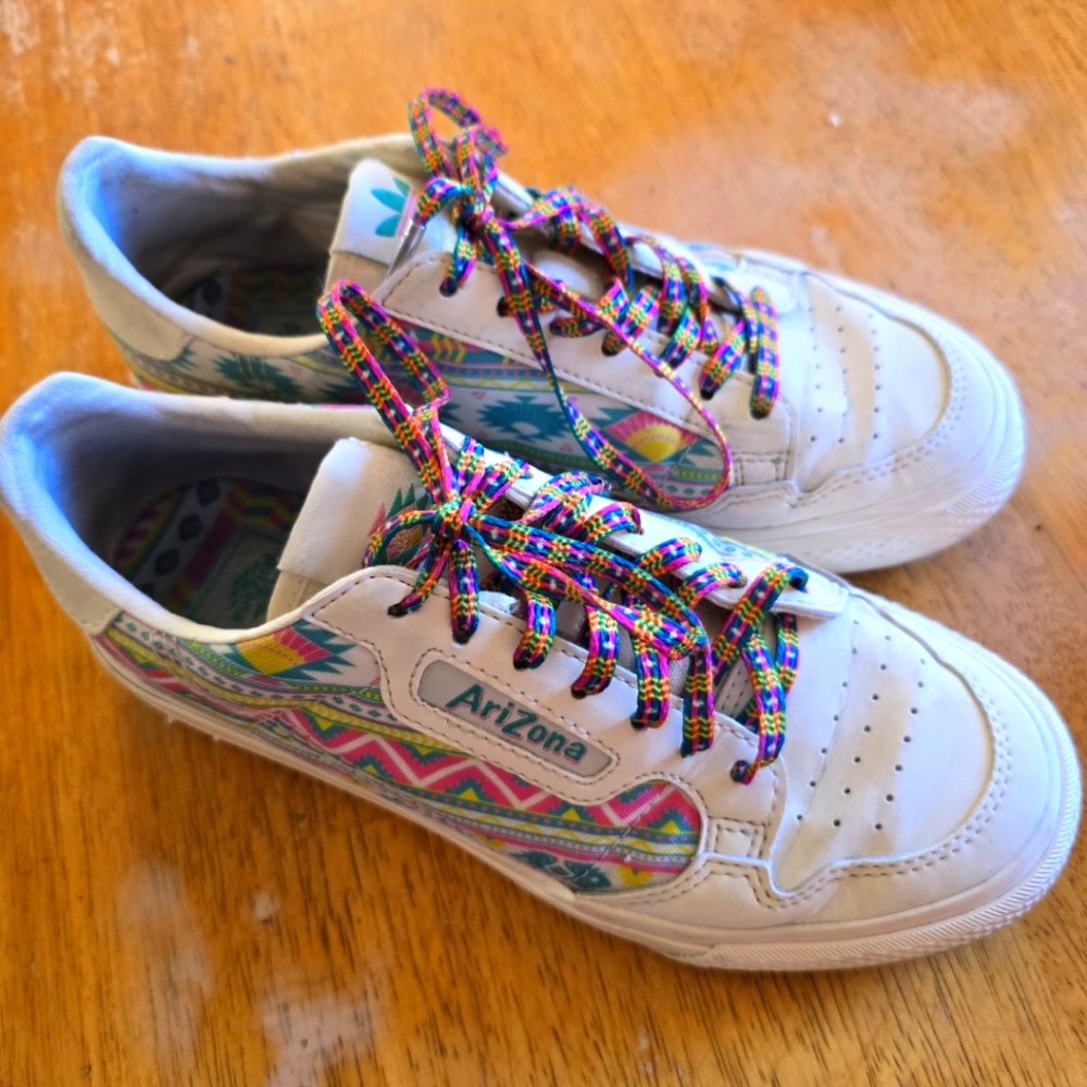 Adidas/Arizona Aztec Shoes